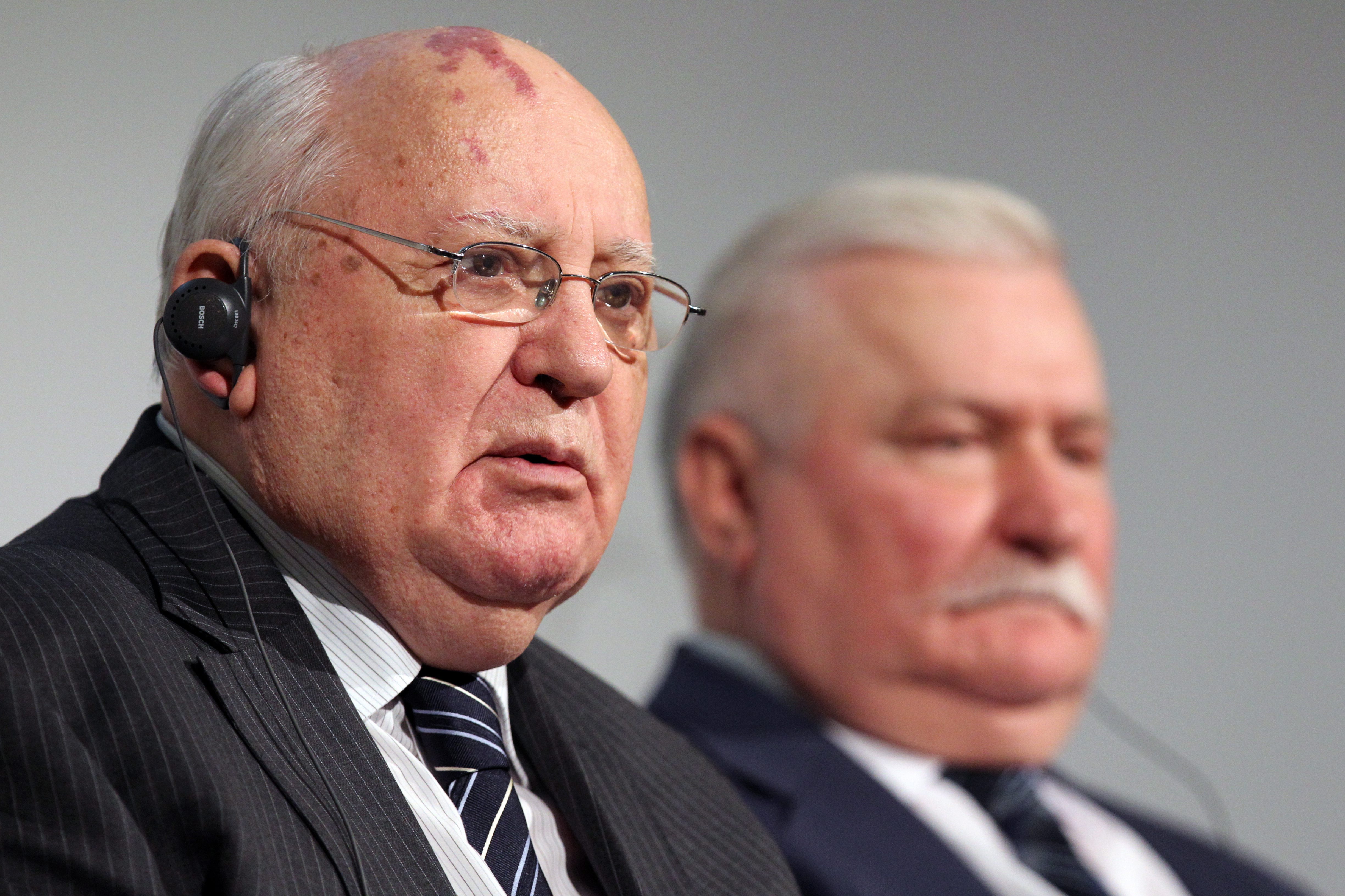 Michaił Gorbaczow i Lech Wałęsa w czasie panelu dyskusyjnego pt.: 