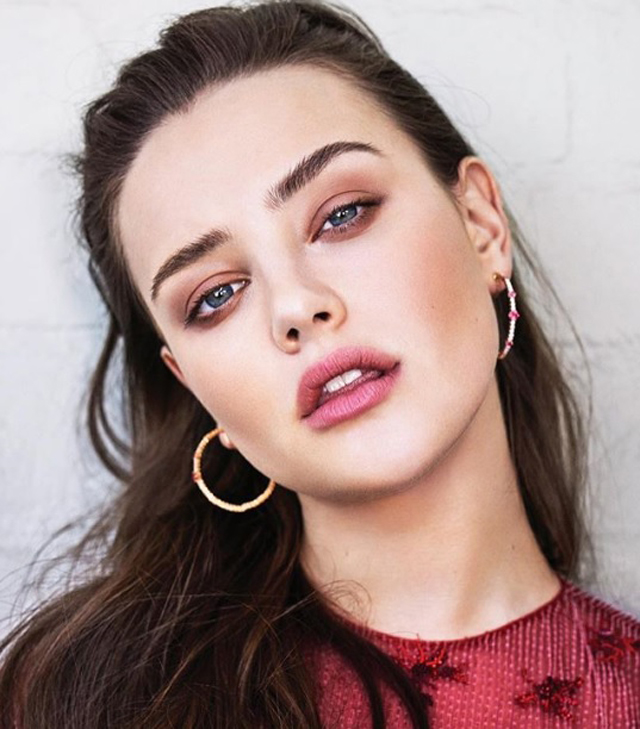 Get the Look: Így készítsd el Katherine Langford lehengerlő analóg sminkjét!