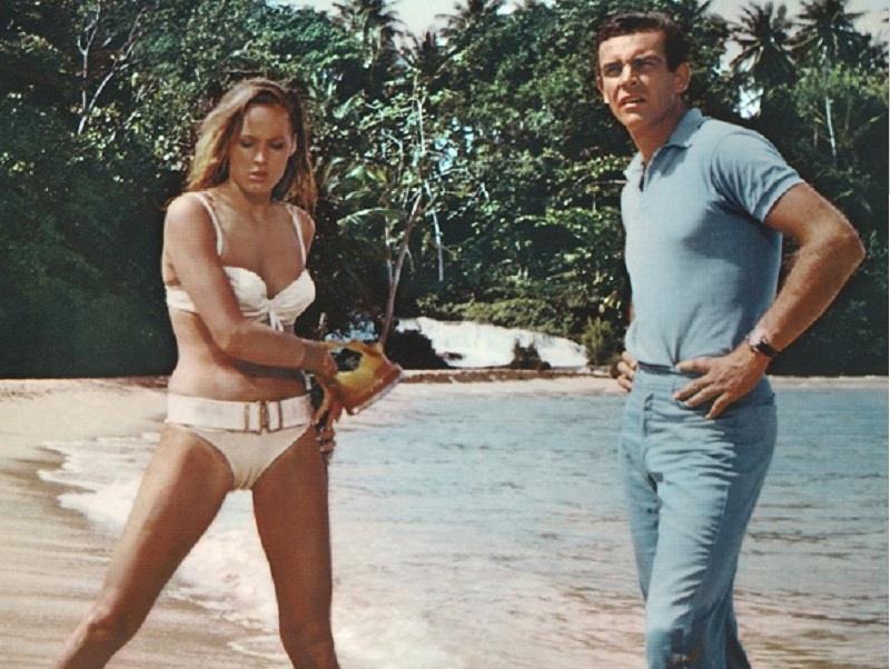 Ursula Andress Sean Connery 007 Bond dr No plaża