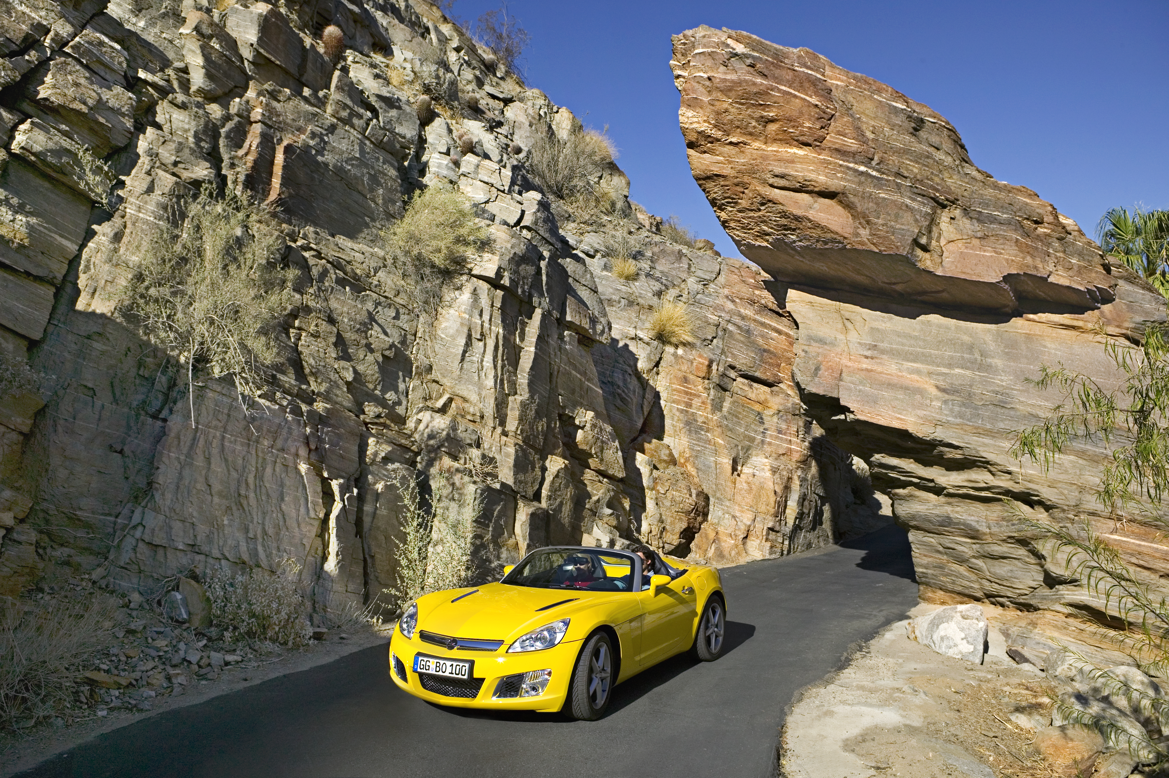 Kabriolety i roadstery - opel GT