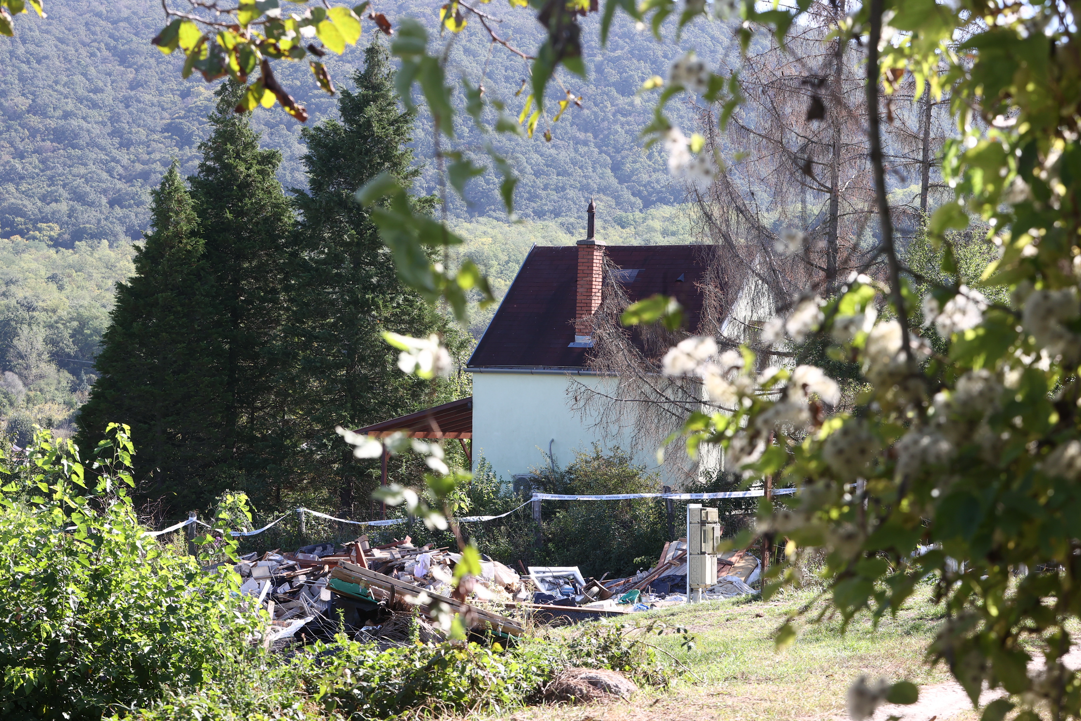 Esztergomi tragédia: szlovák bombával repítette a levegőbe a TEK embereit László