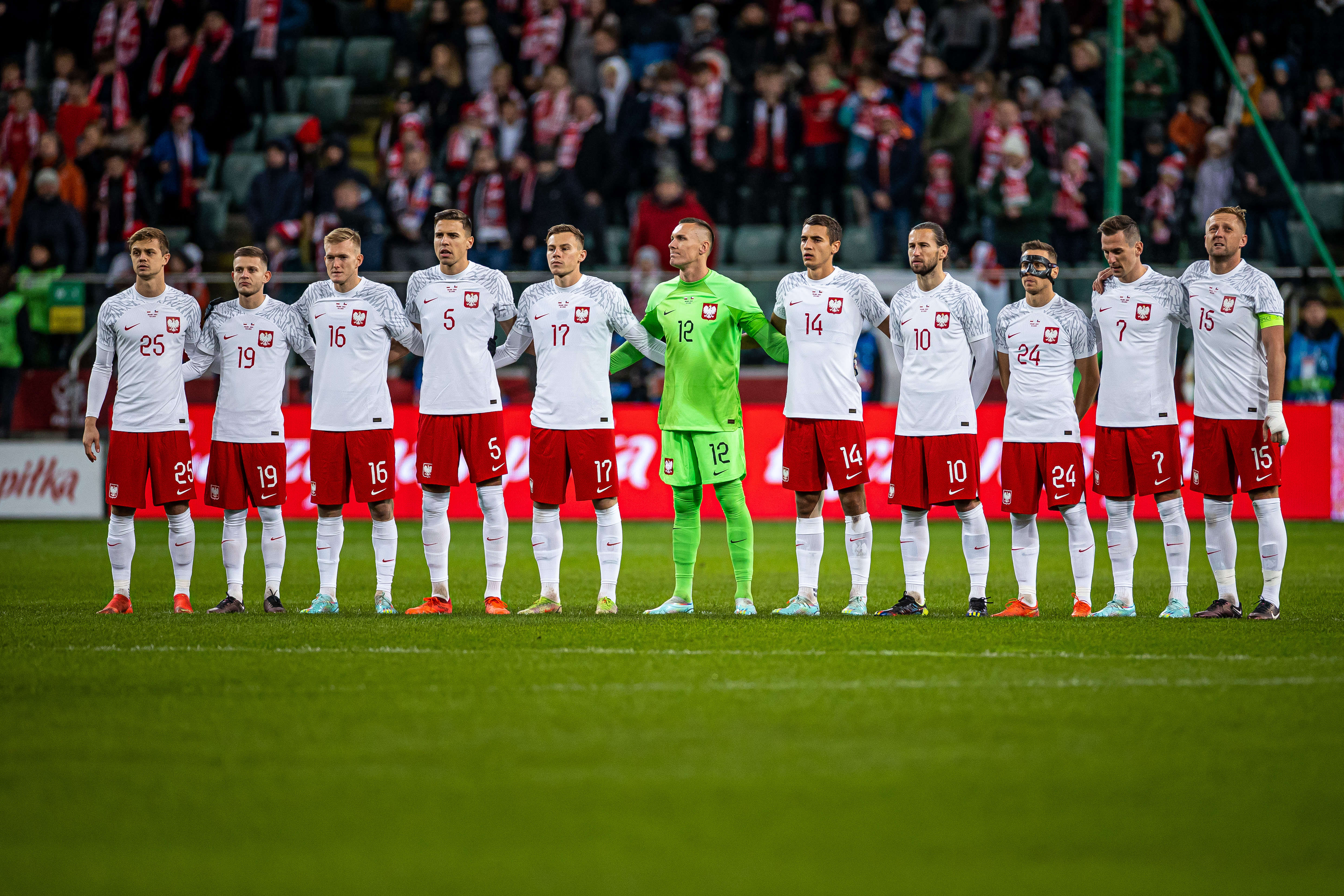 Polska - Chile. Minuta ciszy przed meczem dla tych, którzy zginęli w  Przewodowie - Przegląd Sportowy