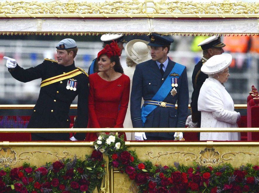 Rodzina królewska na jubileuszu: królowa Elżbieta II, księżna Catherine, książęta William i Harry