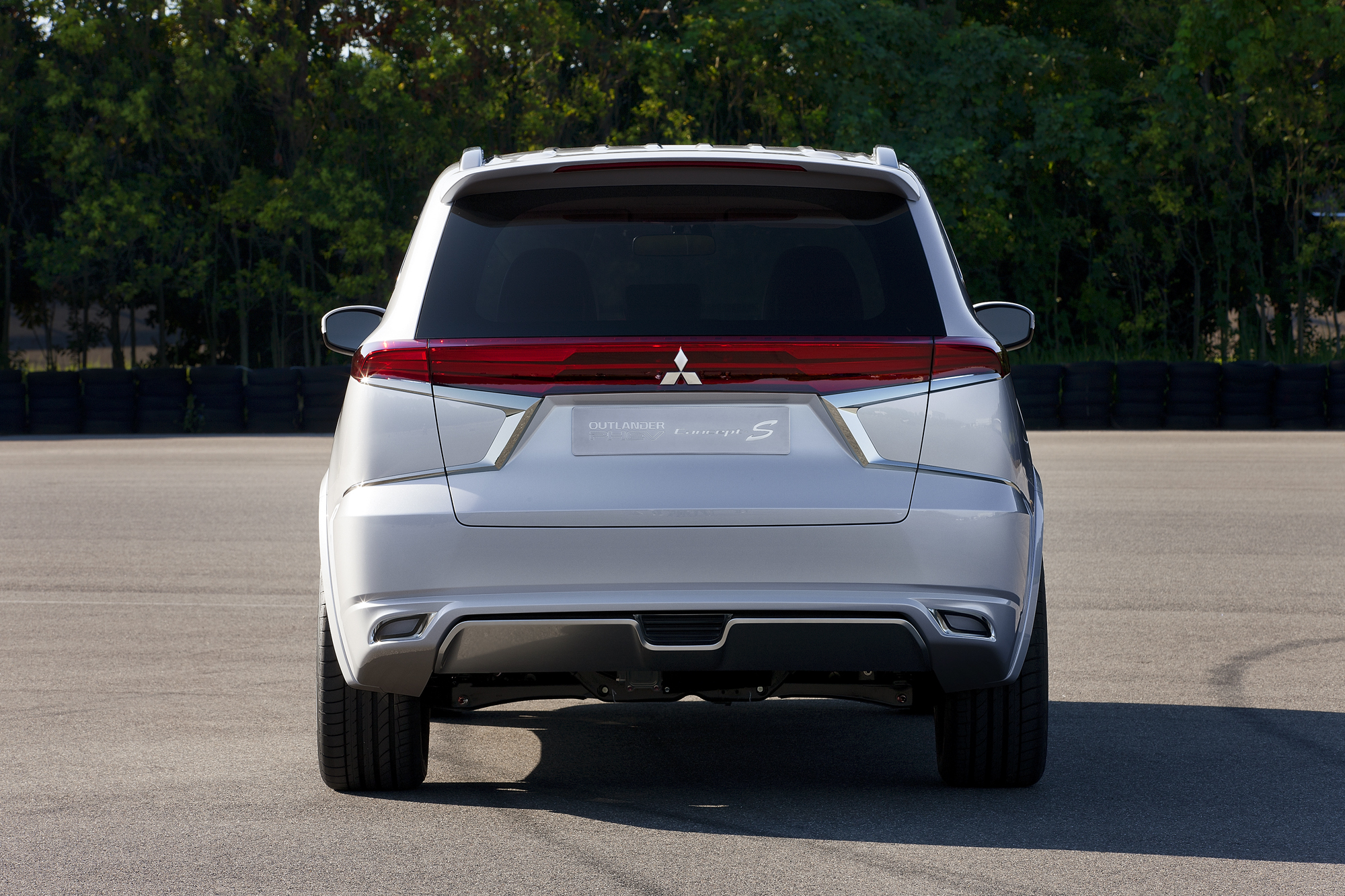 Mitsubishi outlander PHEV Concept-S