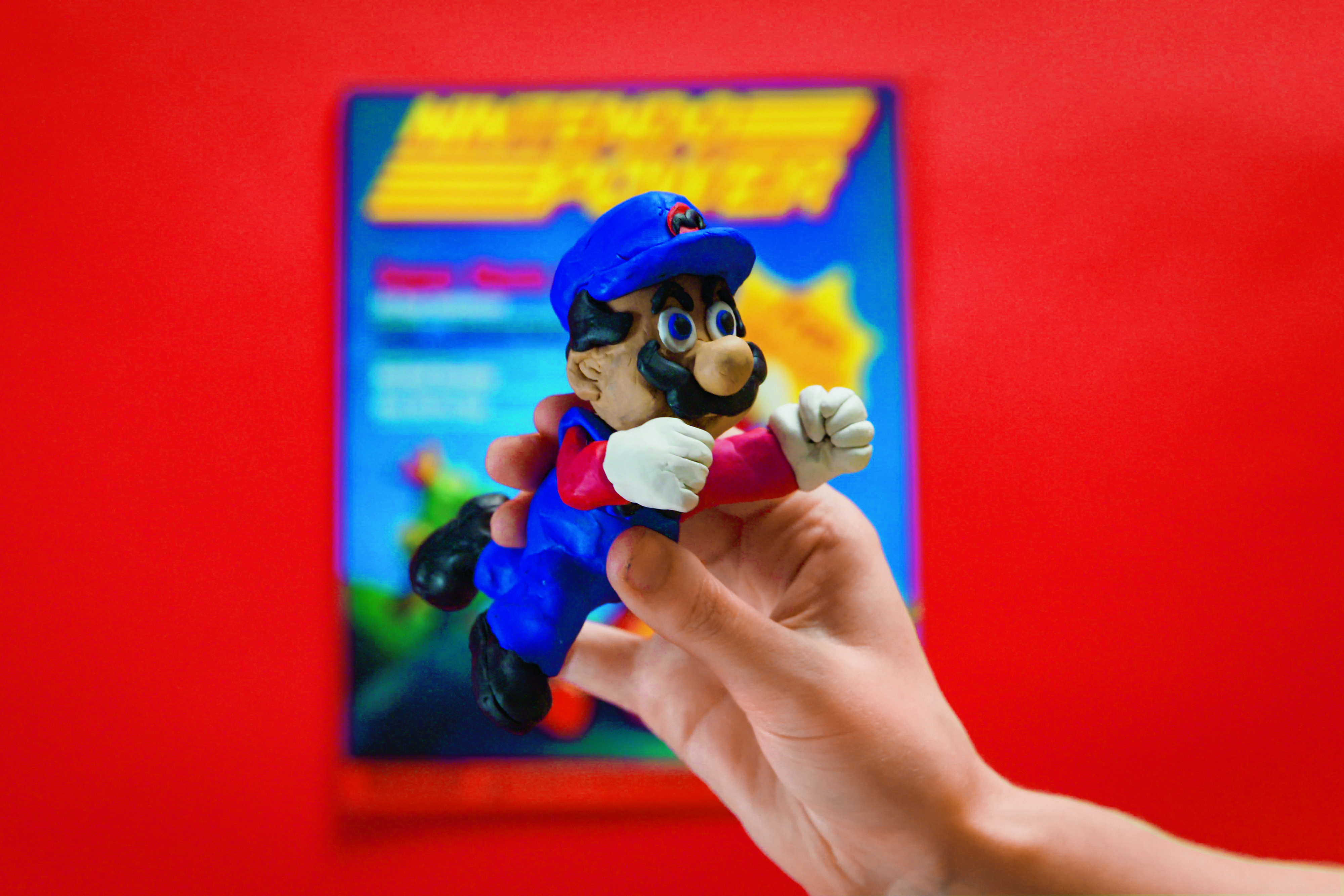 Gdziekolwiek byś się urodził, wiesz, jak porusza się sympatyczny hydraulik „Mario”.