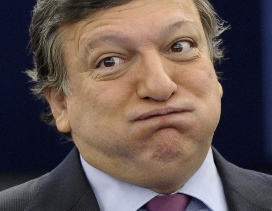 Szef Komisji Europejskiej Jose Manuel Barroso w czasie debaty w europarlamencie na temat konkluzji szczytu Rady Europejskiej, październik 2011