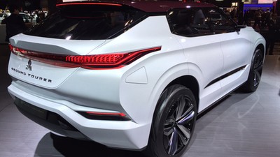 Mitsubishi GT-PHEV Concept - premiera w Paryżu