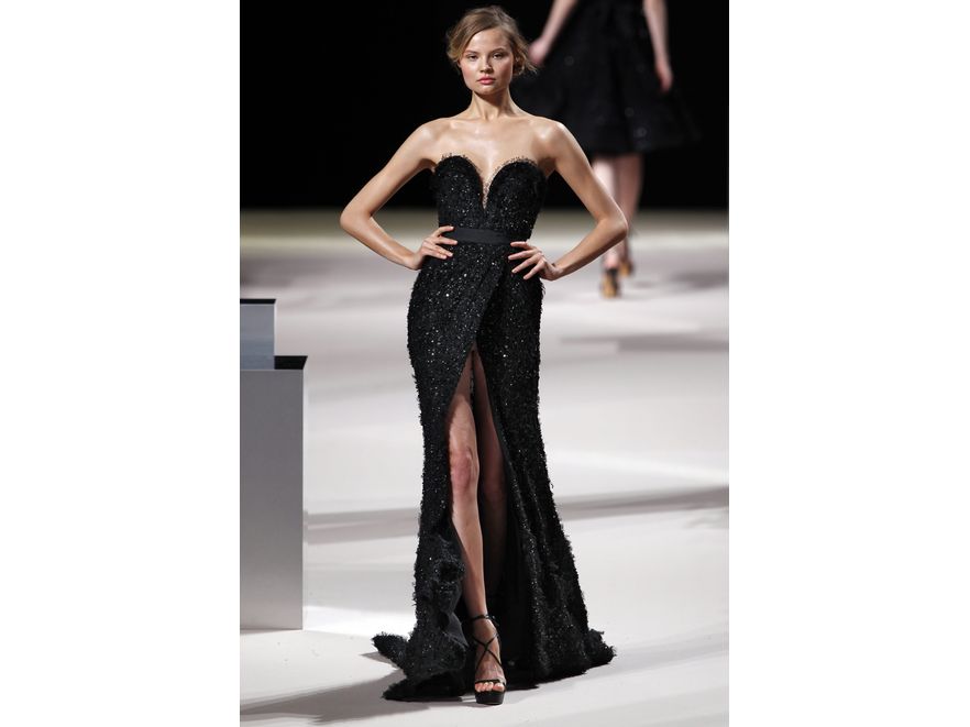 Elie Saab prezentuje w Paryżu kolekcję saute couture na sezon wiosna-lato 2011