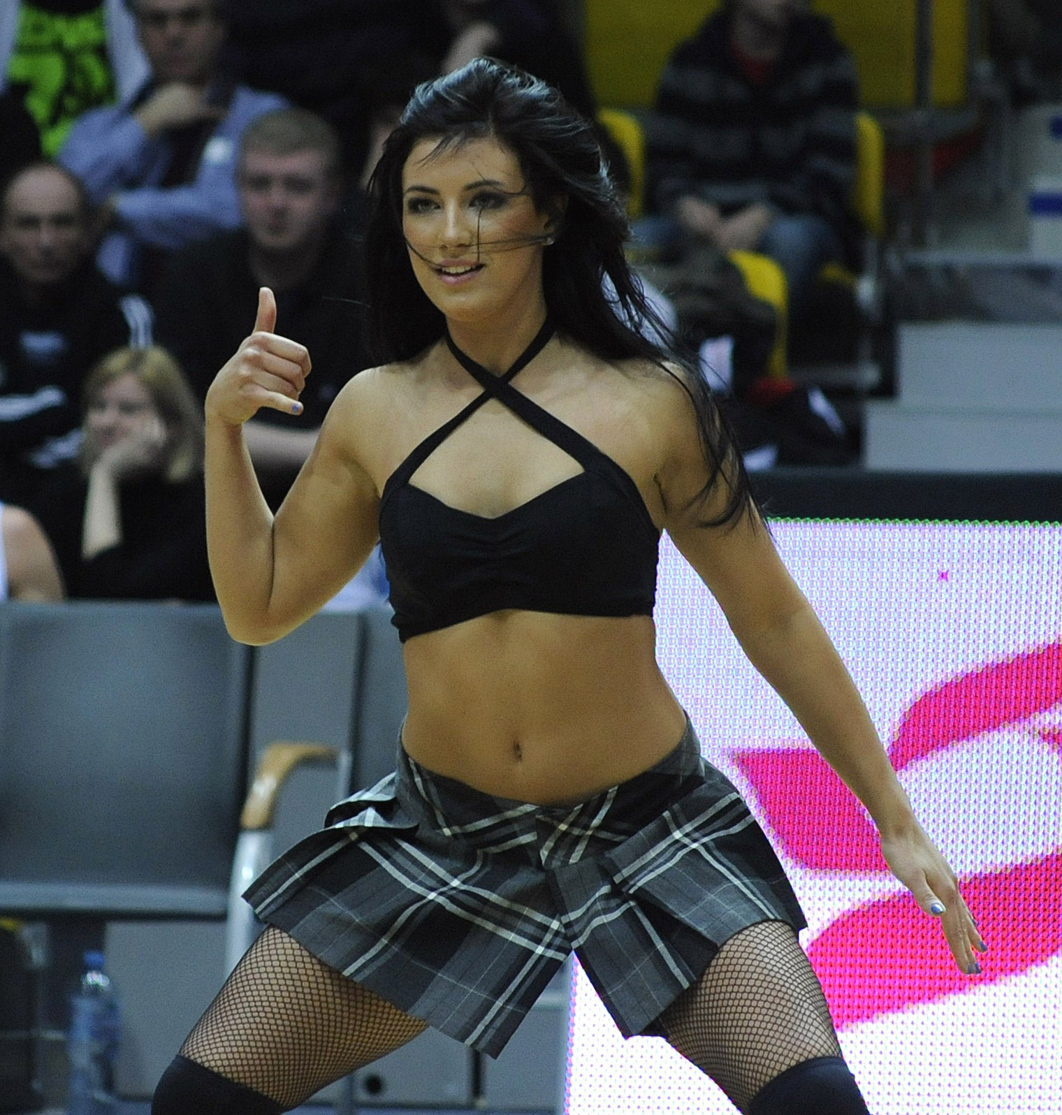 Najpiękniejsze polskie cheerleaderki dostały wypowiedzenie