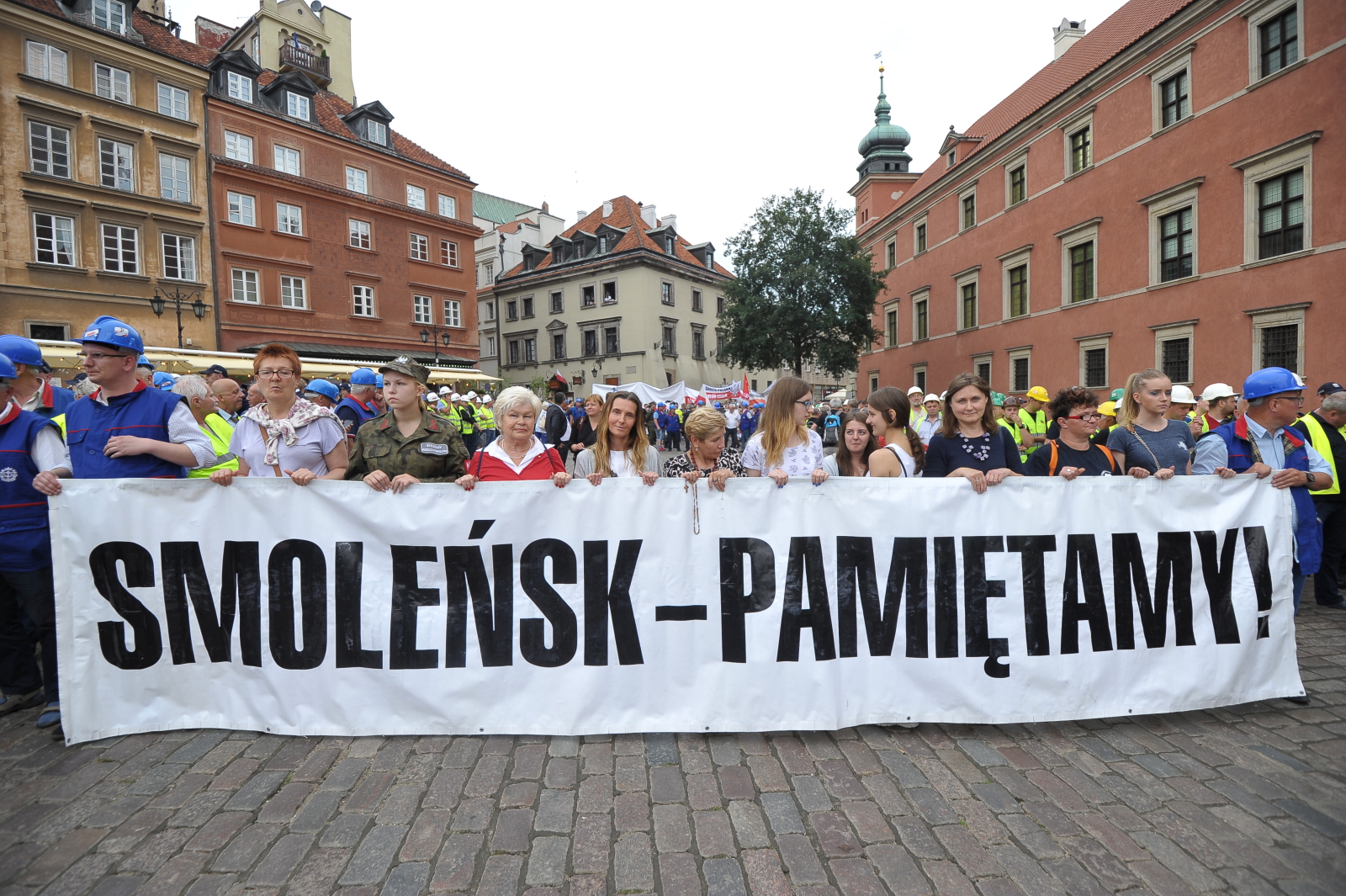Uczestnicy Marszu Pamięci, który wyruszy sprzed archikatedry św. Jana Chrzciciela