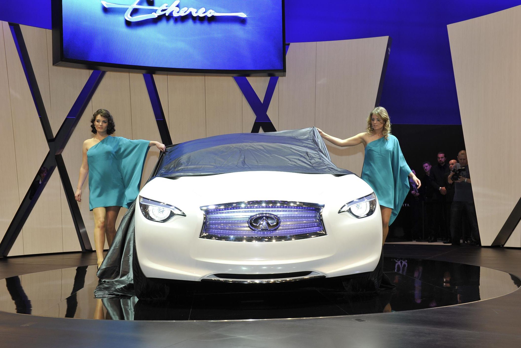 Infiniti Etherea