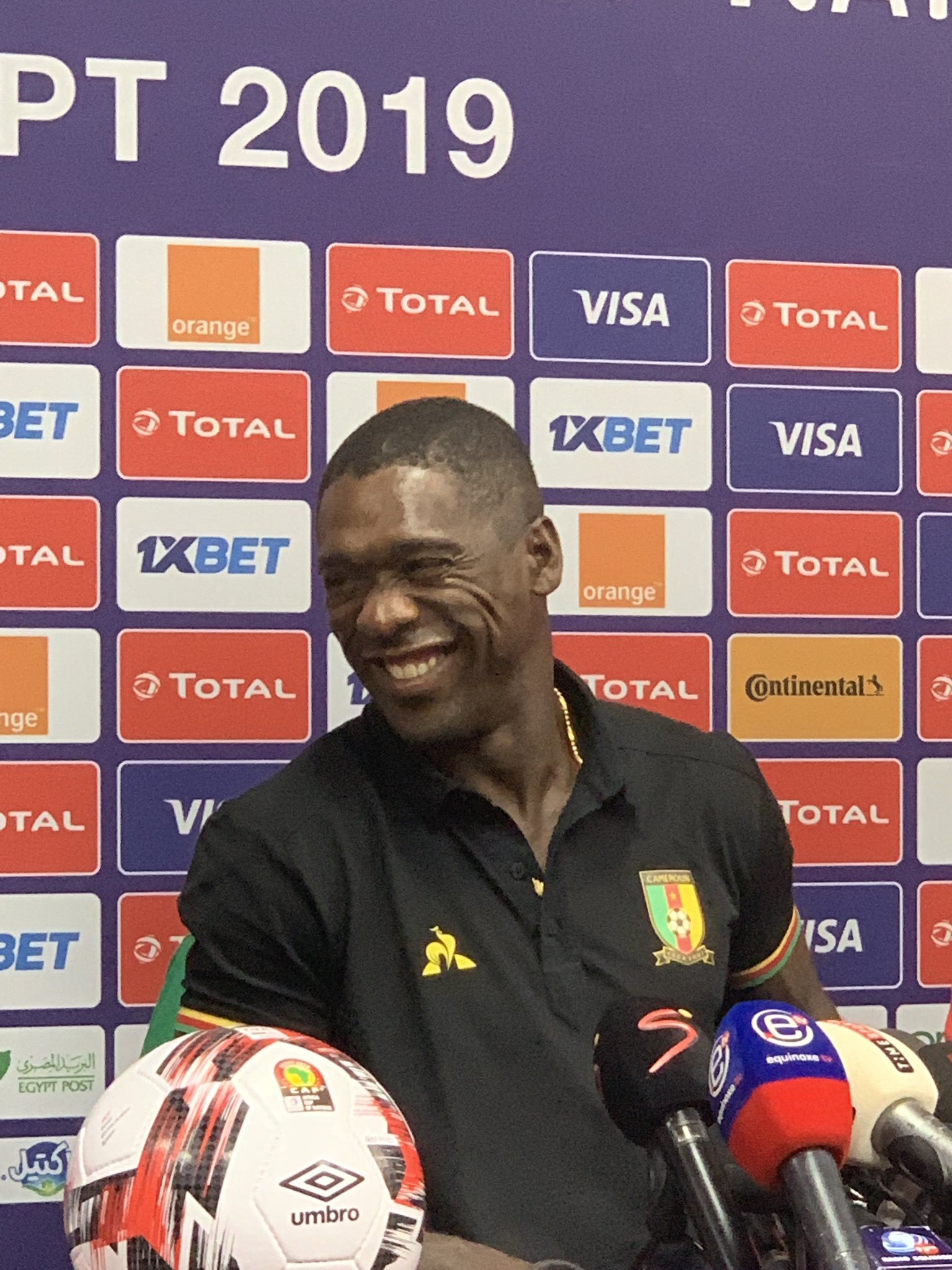 Clarence Seedorf admits to Cameroon having problems with scoring ahead of their game against Nigeria (Twitter/PoojaMedia)