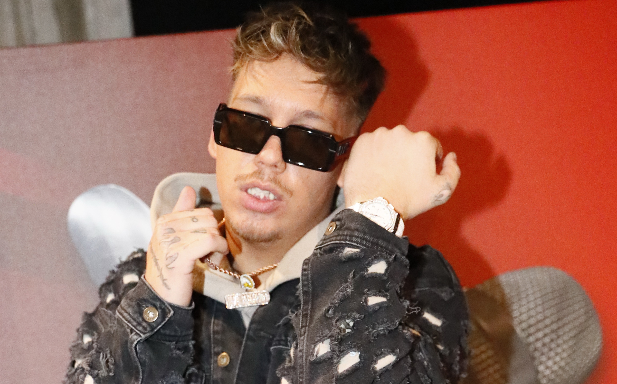 Nagy a baj? Egészségi állapota miatt mondta le koncertjét Manuel