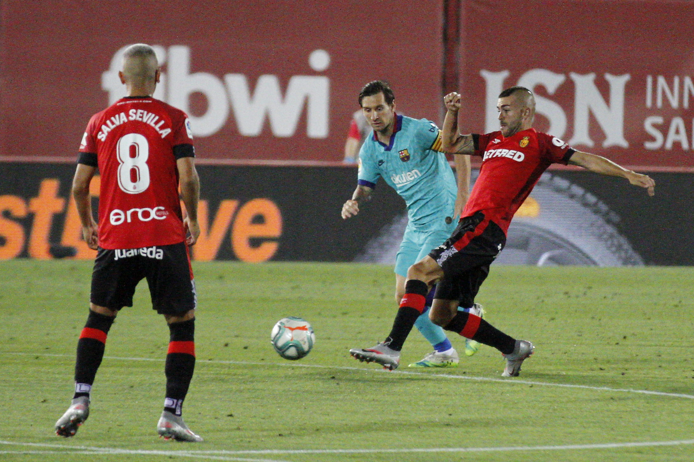 La Liga: Martin Valjent čelil FC Barcelona, Mallorca však neuspela |  Šport.sk