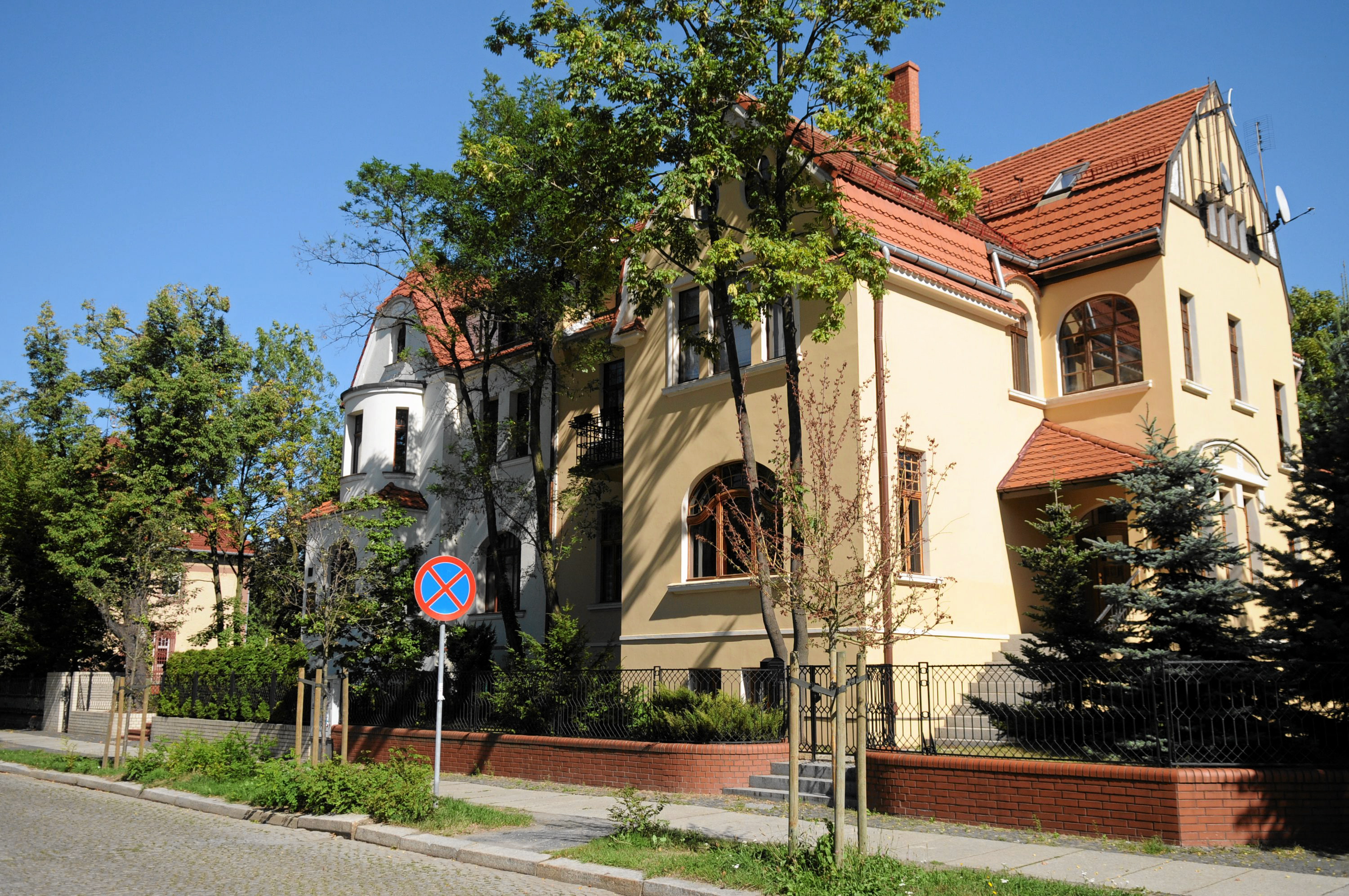 Duża ilość wojsk radzieckich przebywających w mieście sprawiła, że Legnica zwana była