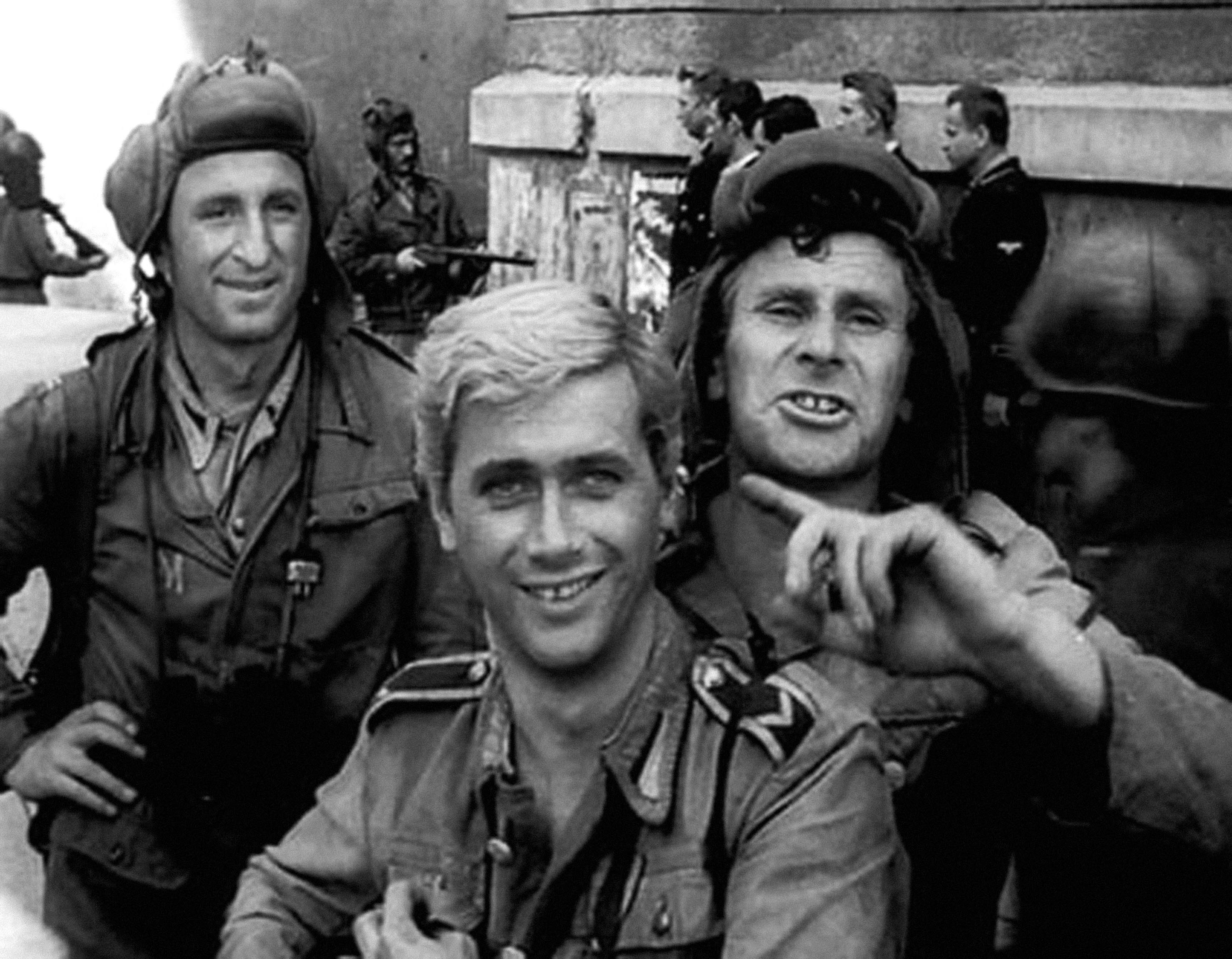 „Czterej pancerni i pies” (1966). Od lewej: Franciszek Pieczka, Janusz Gajos i Wiesław Gołas