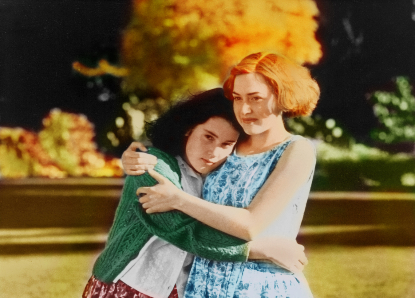Melanie Lynskey i Kate Winslet w filmie