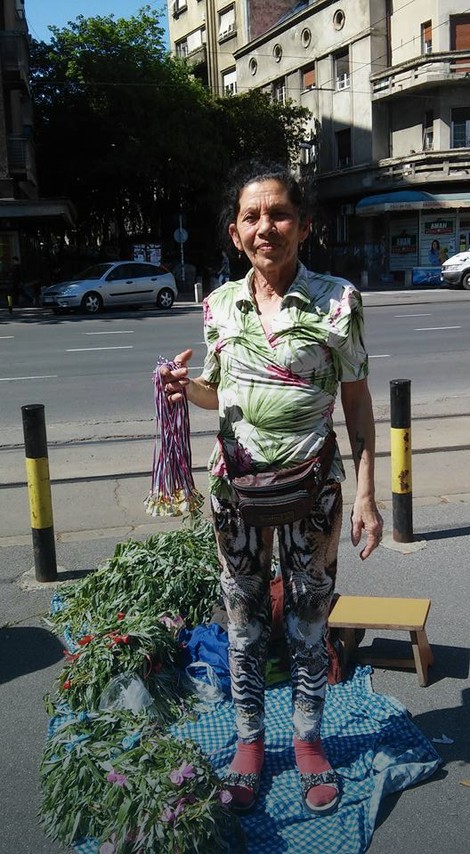 Milina Jovanović već 15 godina pravi i prodaje venčiće