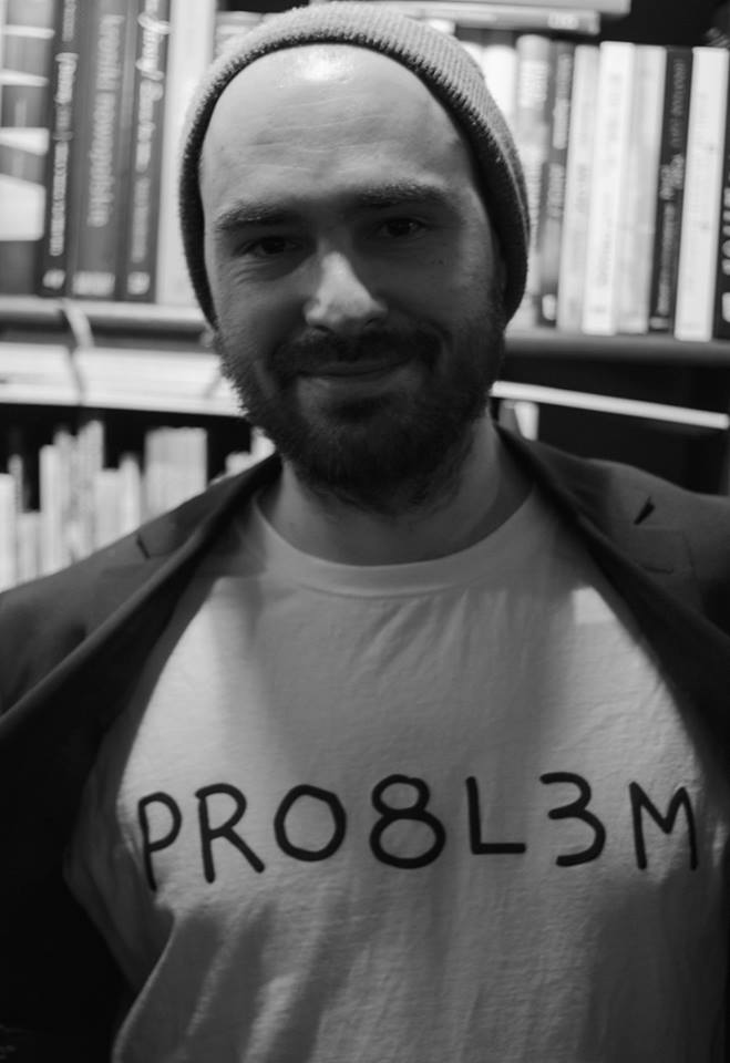 Na Witkowskim suchej nitki nie pozostawia także inny pisarz, Jakub Żulczyk. Na swoim profilu na Facebooku oburzony napisał:
