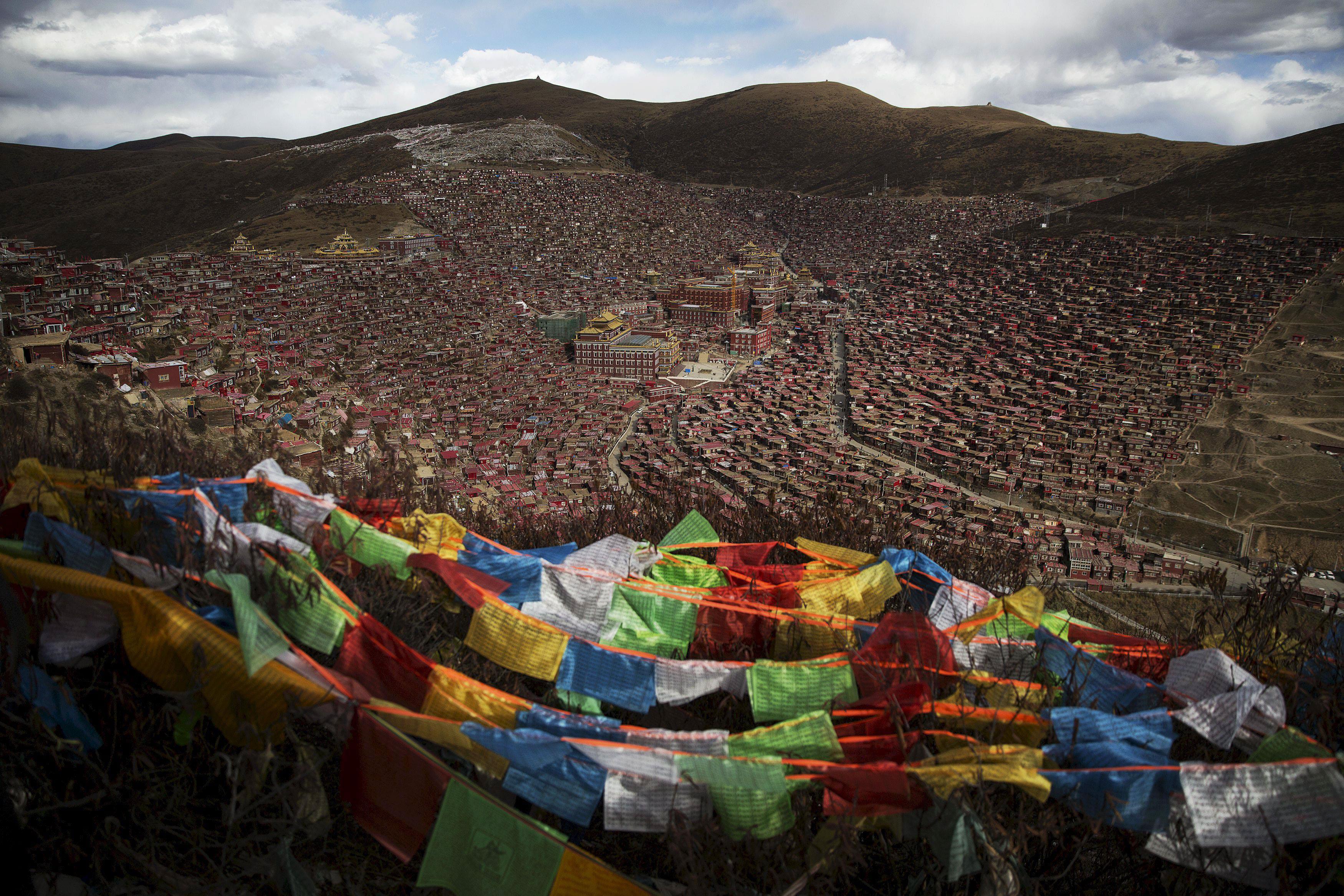 A Picture and its Story: Tibetan pilgrims: prayers, chants and utmost bliss