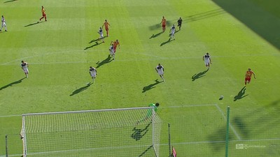 Korona - Wisła K. (0:2): Cuesta wygrywa pojedynek z Gardawskim. Niemiec nie zdążył do świetnego podania Cvijanovicia