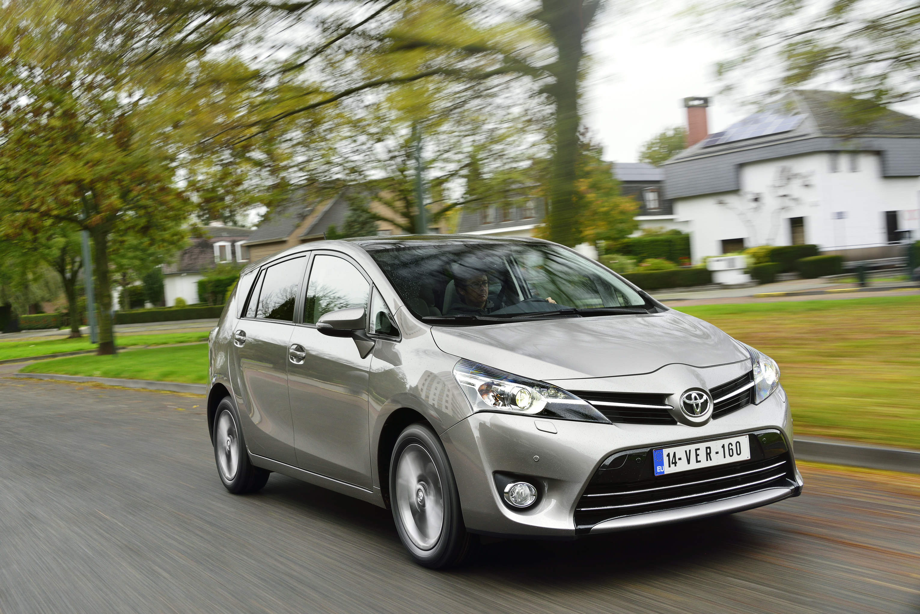 2. miejsce - toyota verso - klasa vanów