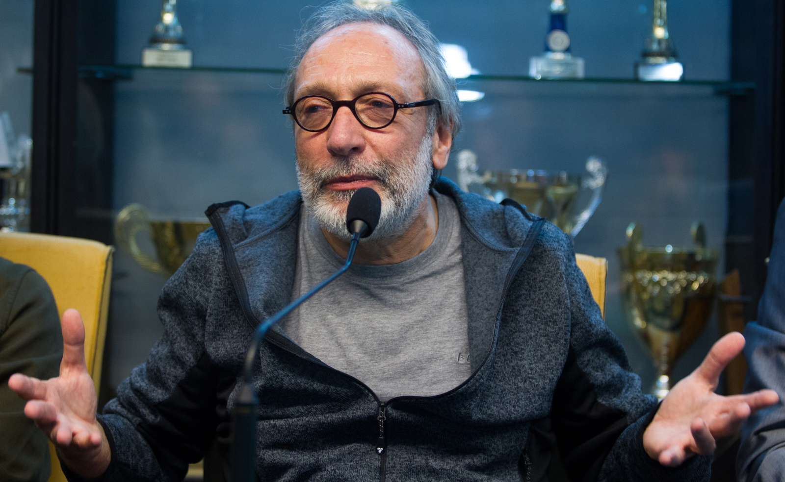 Jan Kidawa-Błoński podczas konferencji prasowej poświęconej realizacji filmu