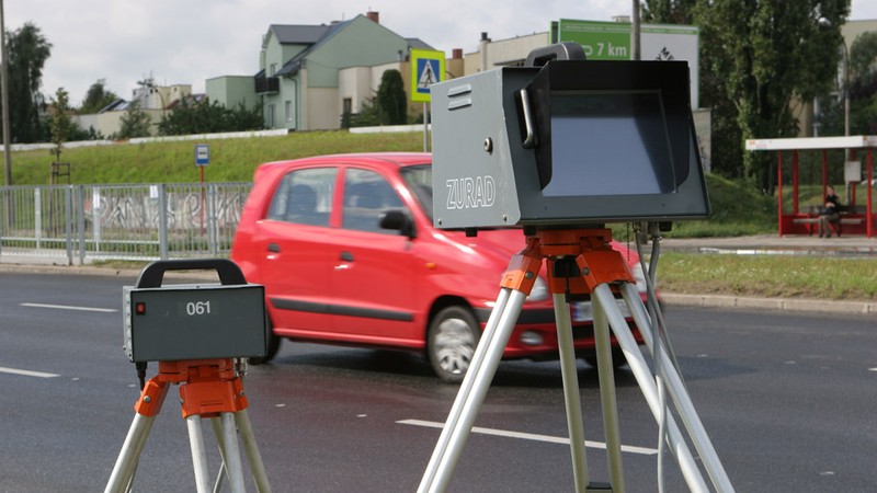 Jak uniknąć mandatu z fotoradaru?