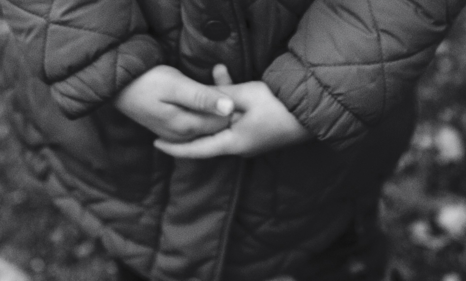 Undorító dolgot művelt saját kislányával a pedofil apa, amíg a felesége második gyermeküket szülte a kórházban