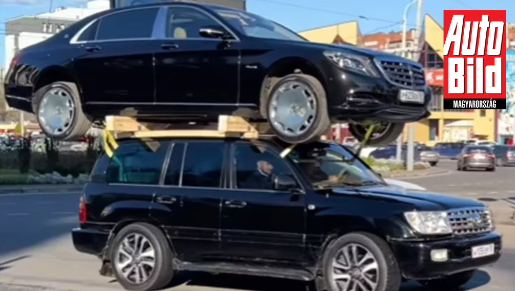 Hűha! A Toyota az S-osztály malacperselyét cipeli: a Land Cruiser egy Maybach-kal a tetején - videó