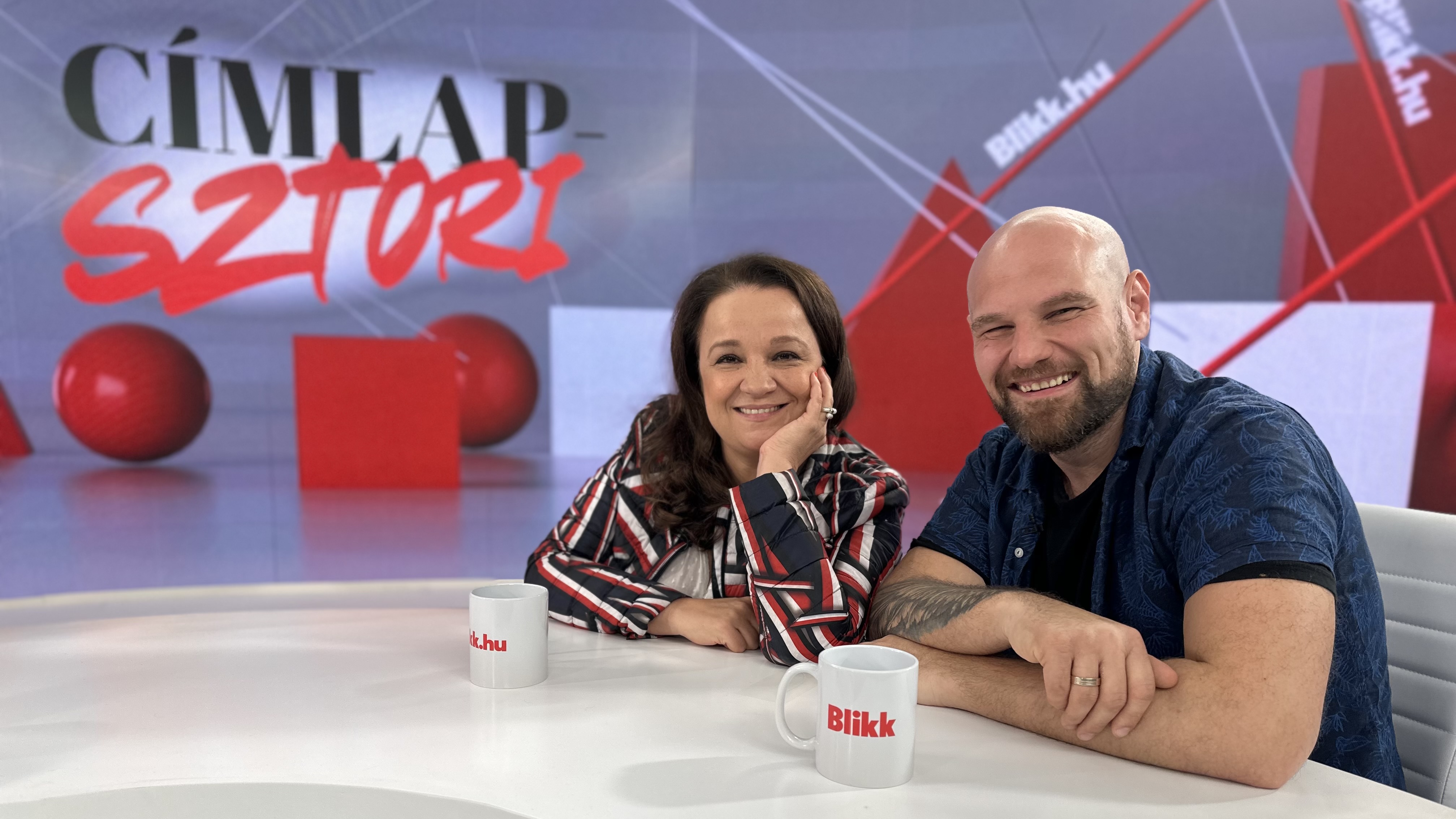 Így szinkronizált Kocsis Tibor: Náray Erikával rögtönöztek a Címlapsztori Extrában – videó