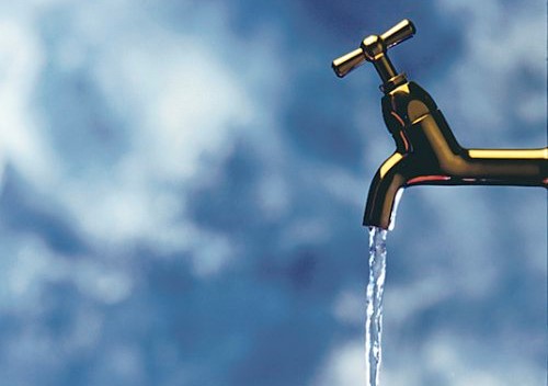 Változtat a kormány a vízdíjakon: a kormány törvénymódosítást nyújtott be Karácsonyék követelésére