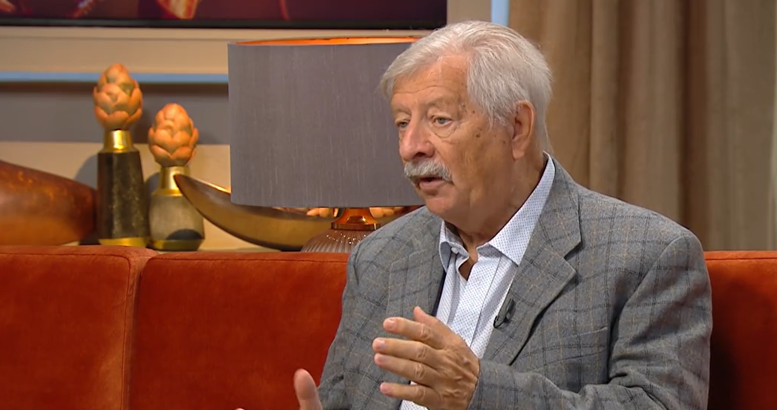 Várkonyi András járni is alig bírt, olyan fájdalmai voltak: Oszvald Marika mentette meg – videó