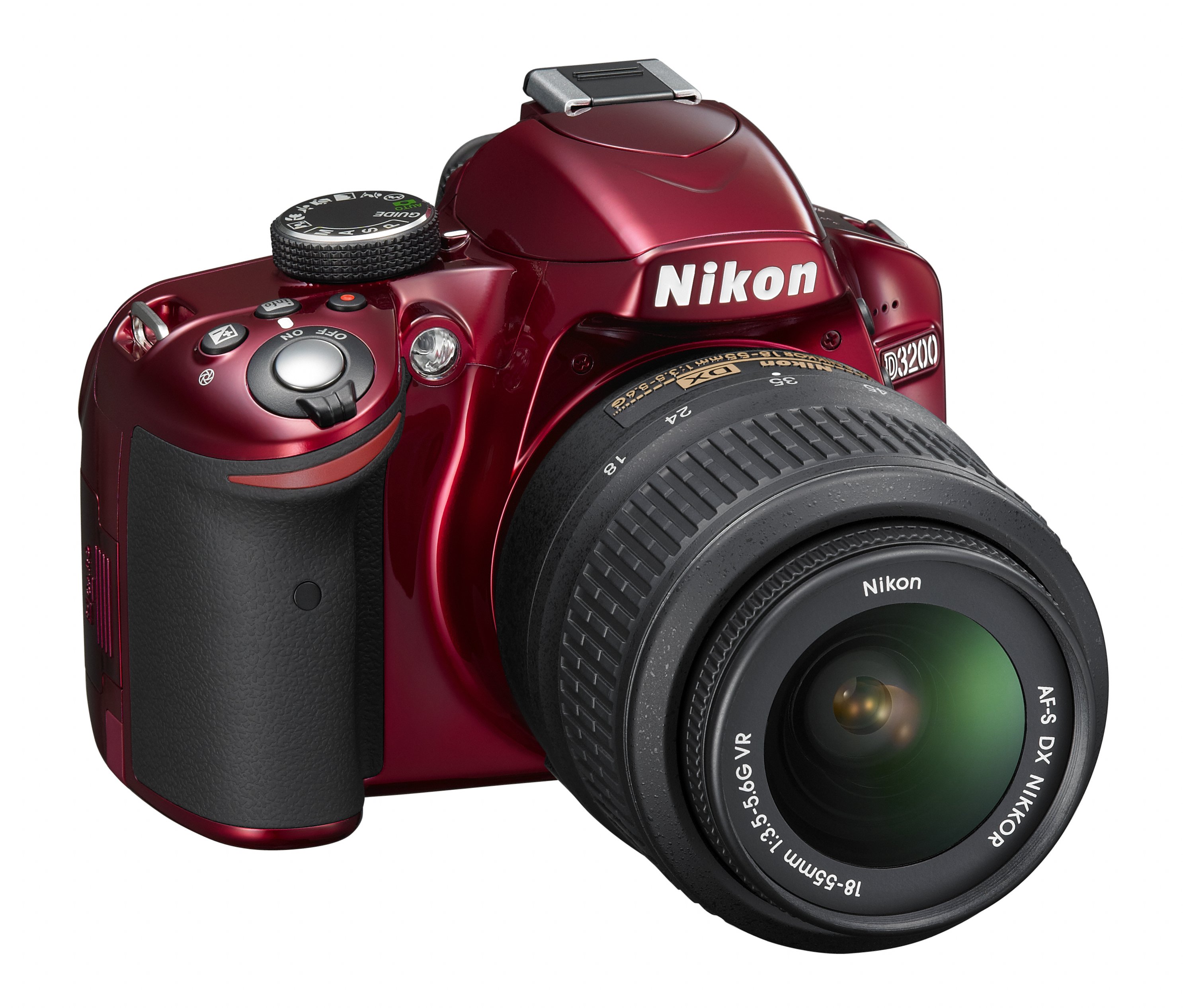 Nikon D3200 został wyposażony w matrycę CMOS o rozdzielczości 24,2 mln pikseli, umożliwiającą wykonywanie doskonałych zdjęć i nagrywanie filmów D-Movie w rozdzielczości Full HD. Precyzyjny, 11-polowy system autofokusa pozwala uzyskać ostre ujęcia szybko poruszających się obiektów, zaś opcja fotografowania z prędkością 4 klatek na sekundę umożliwia uchwycić nawet najbardziej dynamiczne ujęcia.