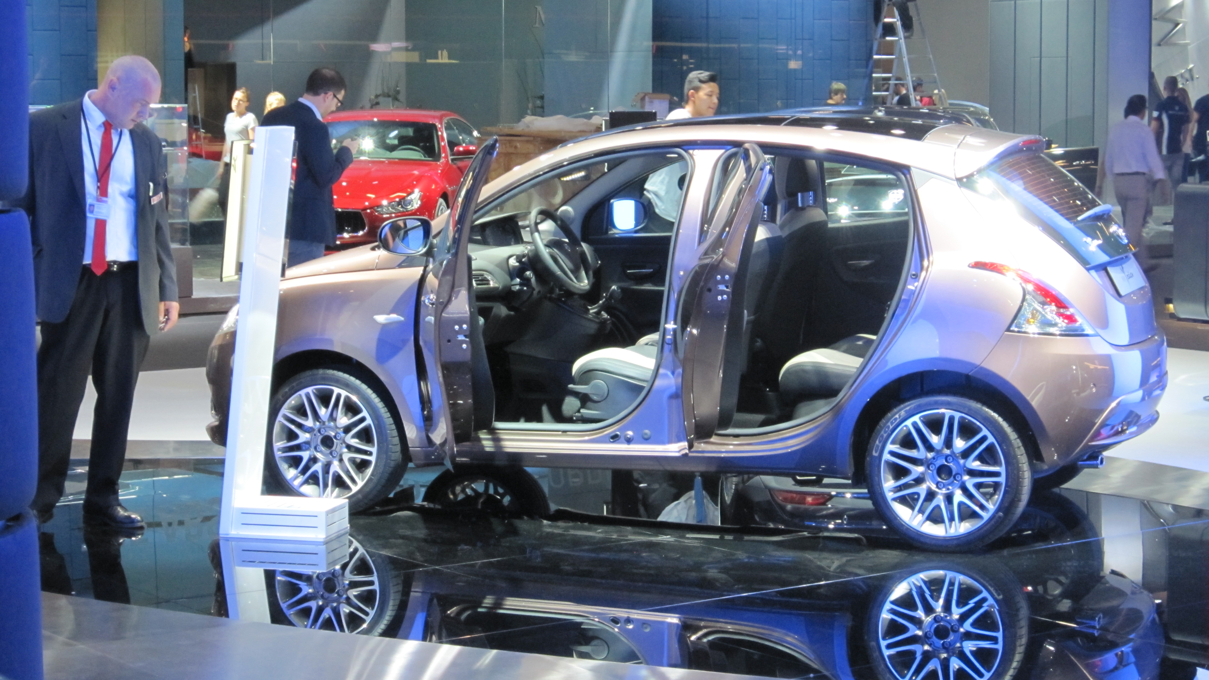 Lancia ypsilon