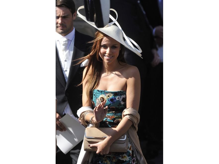 Una Healy, piosenkarka żeńskiego zespołu The Saturdays, na ślubie Zary Phillips, wnuczki królowej Elżbiety II