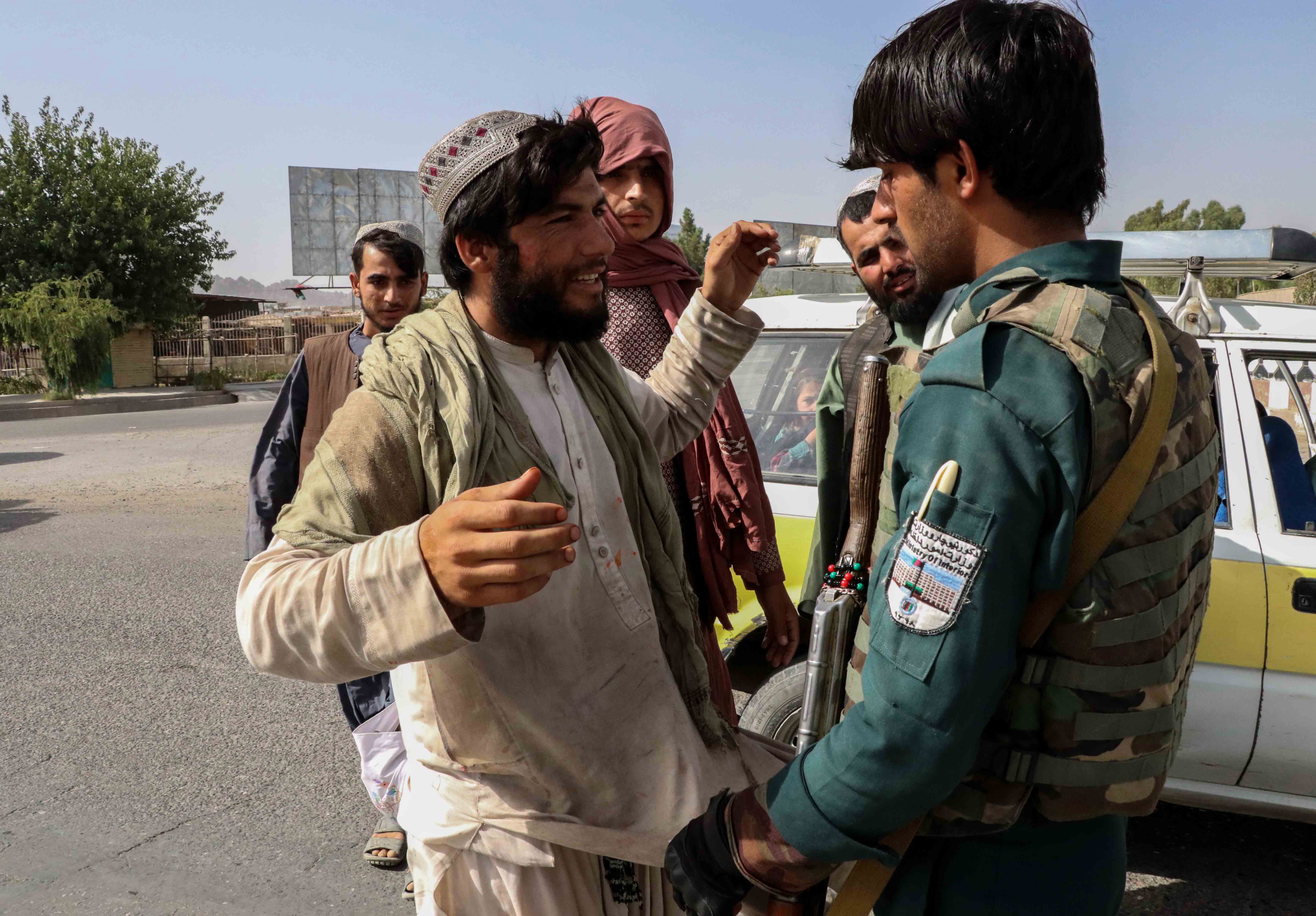 Tornádóként söpör végig Afganisztánon a Talibán - Blikk