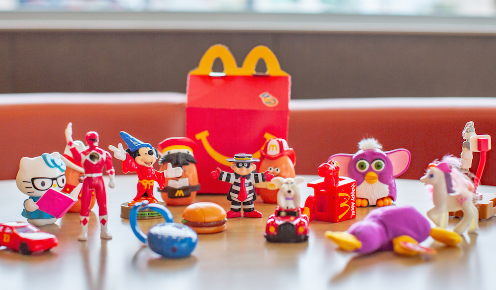 McDonald's wycofa plastikowe zabawki z zestawów Happy Meal - Noizz