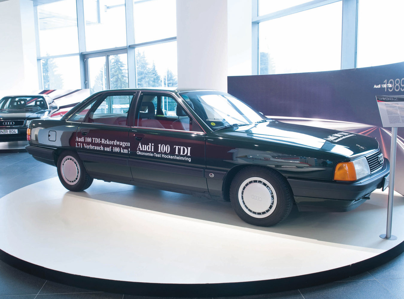 Audi 100