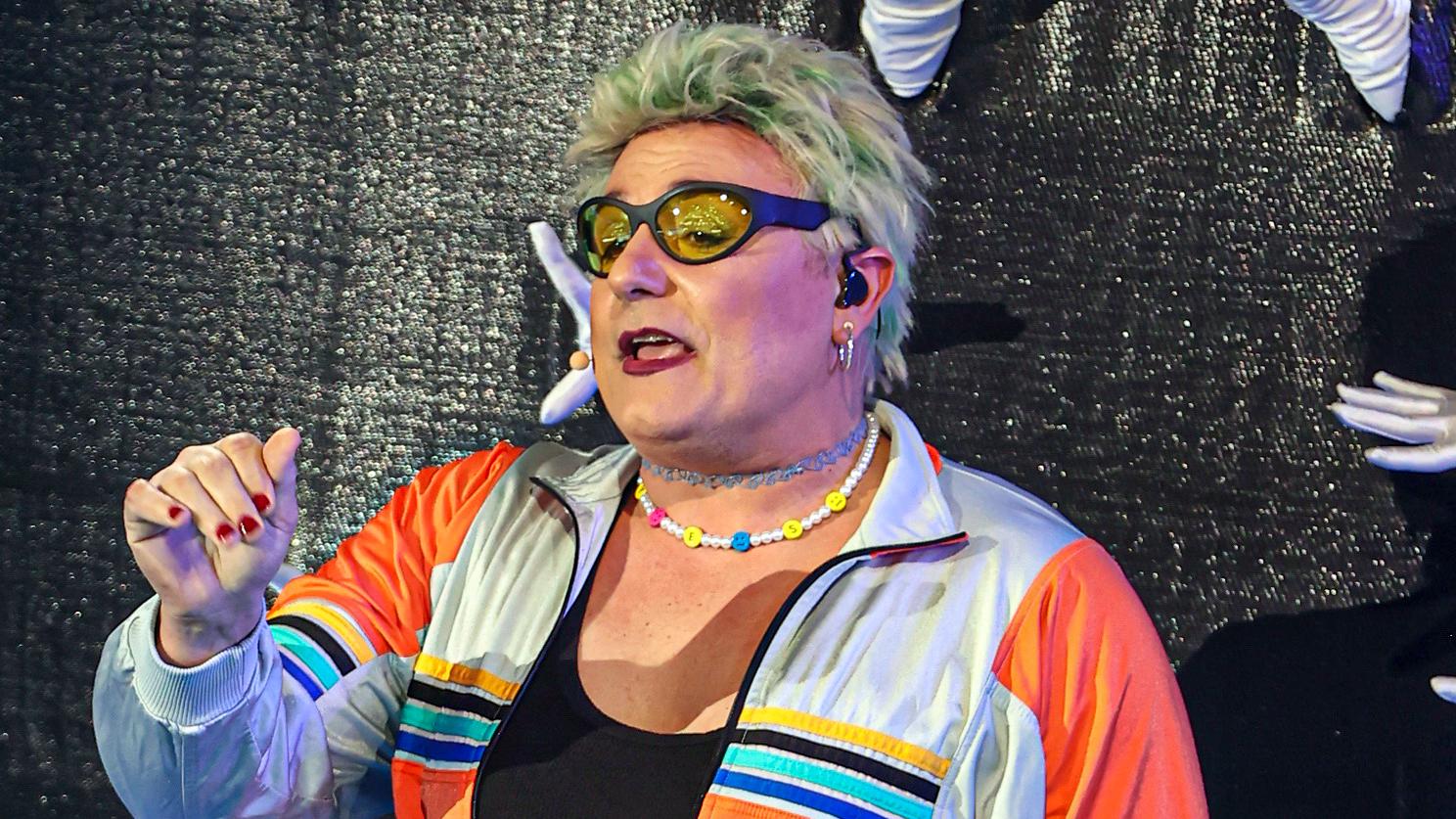 A Sztárban Sztár stúdiójában jelent meg Sipos Tomi ritkán látott kedvese - fotón a titokzatos hölgy