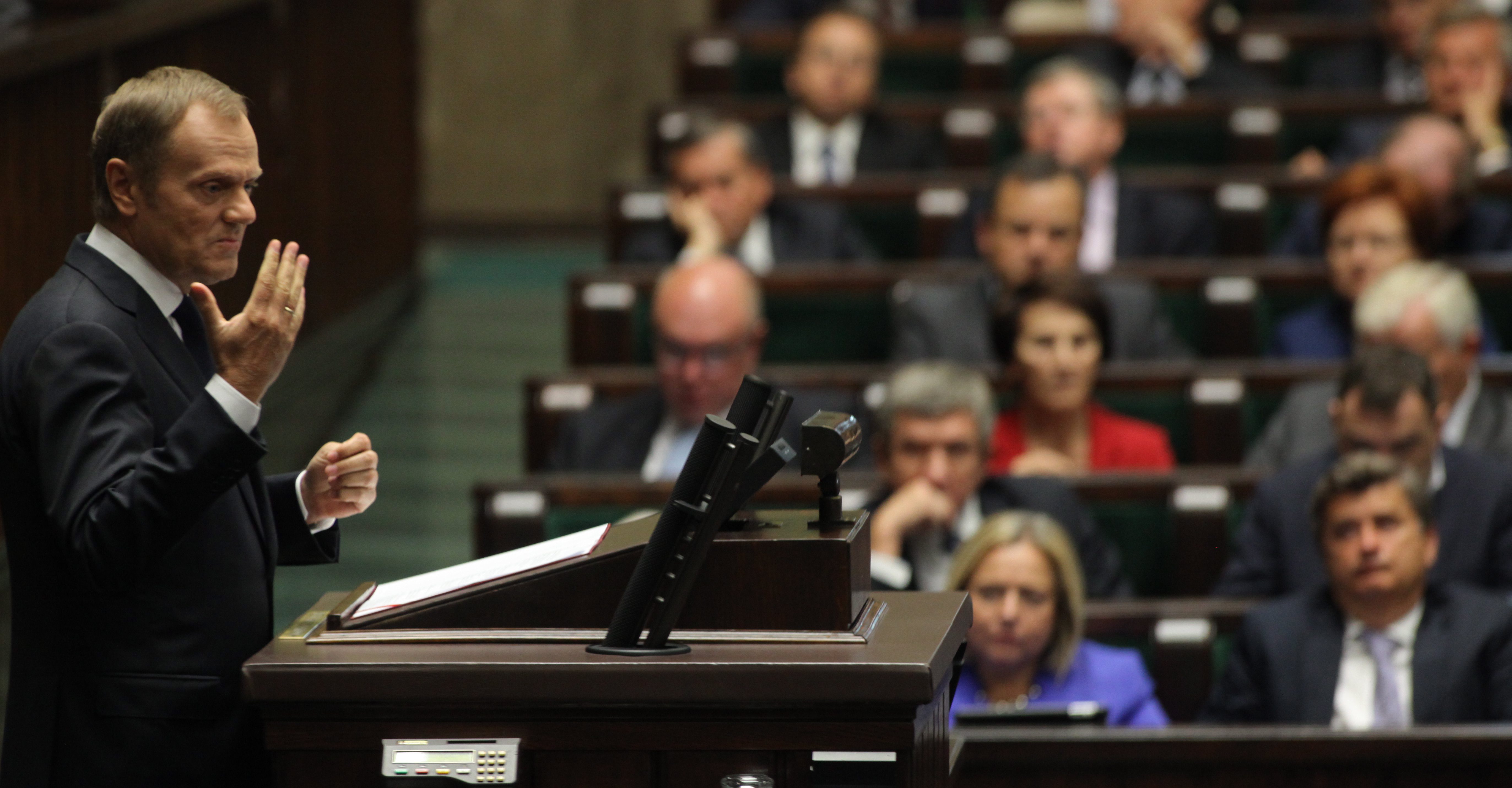 O znajomość języków obcych pytaliśmy także ministrów rządu PO-PSL. Jak wypadli? <a href=