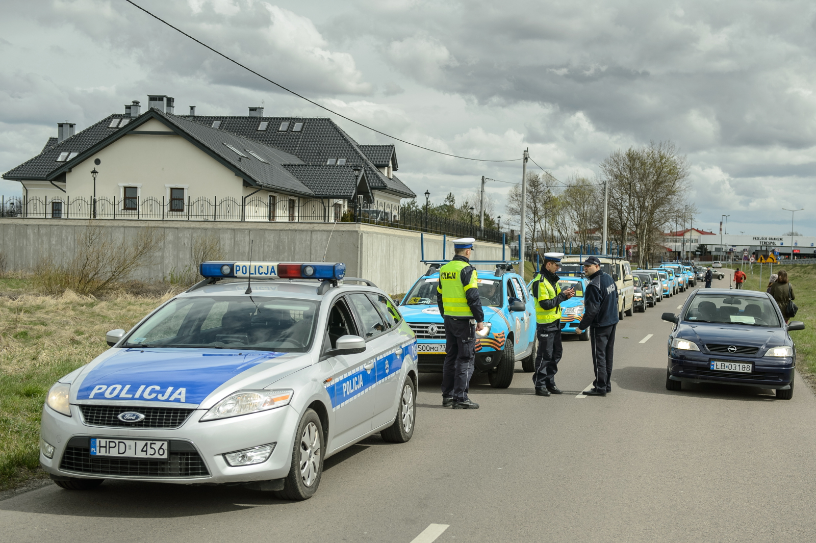 Uczestnicy planują pokonać trasę liczącą 3800 kilometrów przez Białoruś, Polskę i Czechy, do niemieckiego Torgau.