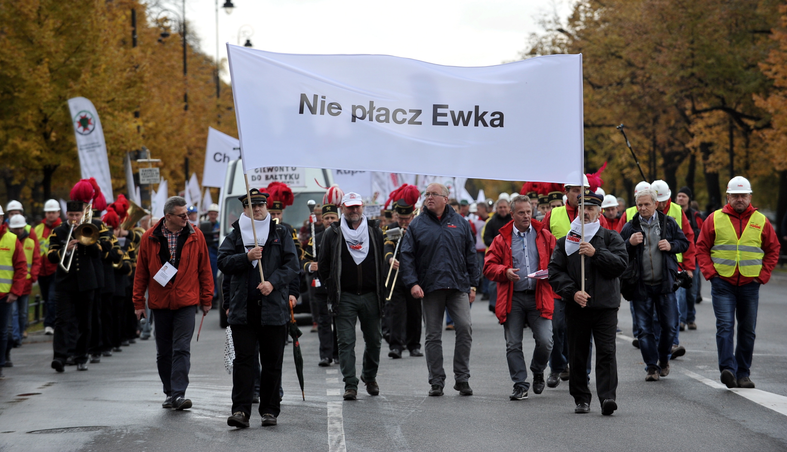 Tam demonstracja zakończyła się - tym razem przy dźwiękach piosenki
