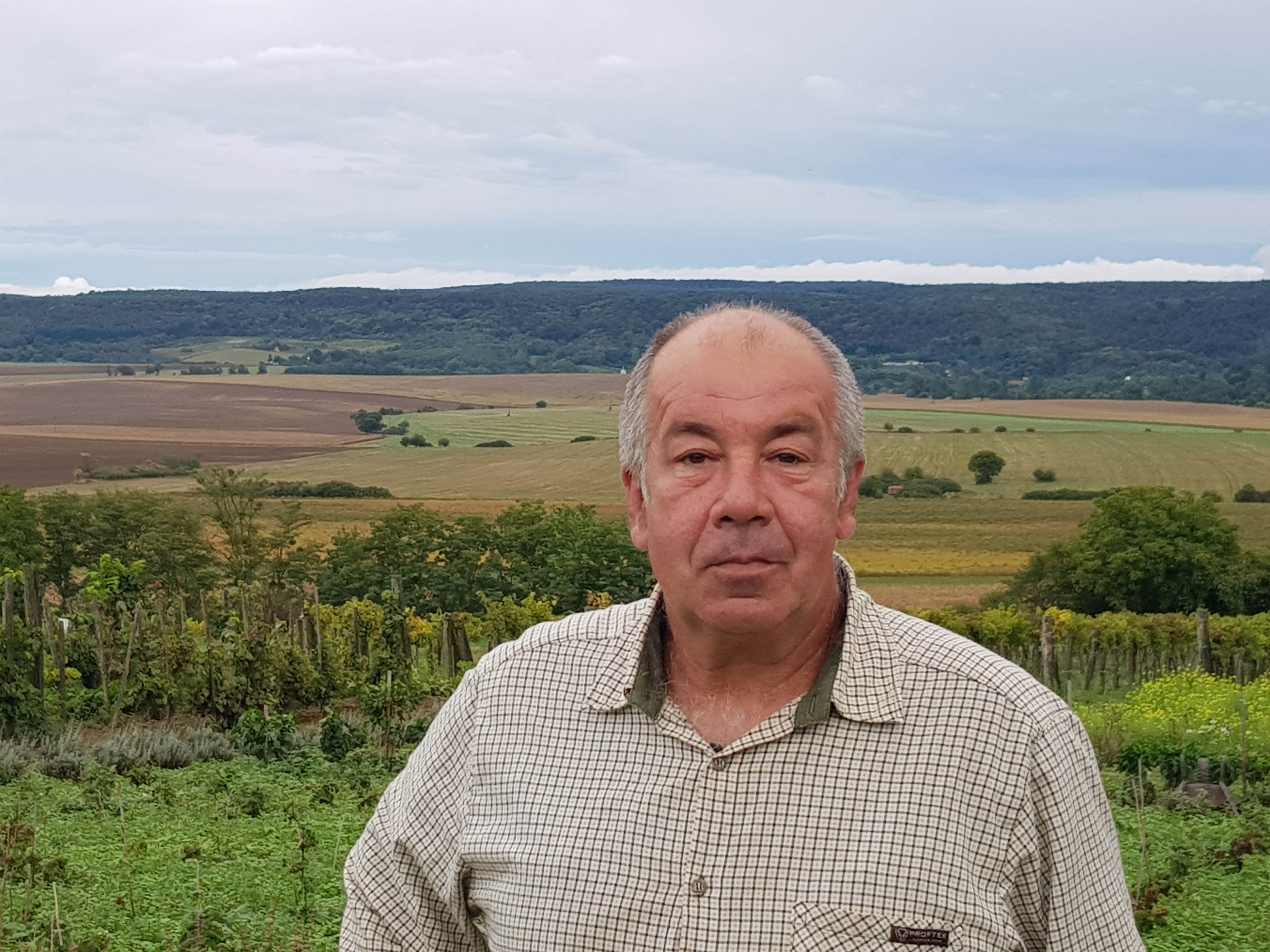 Mi lett vele? Egy eldugott kis faluban találtuk meg Szőke kapitányt