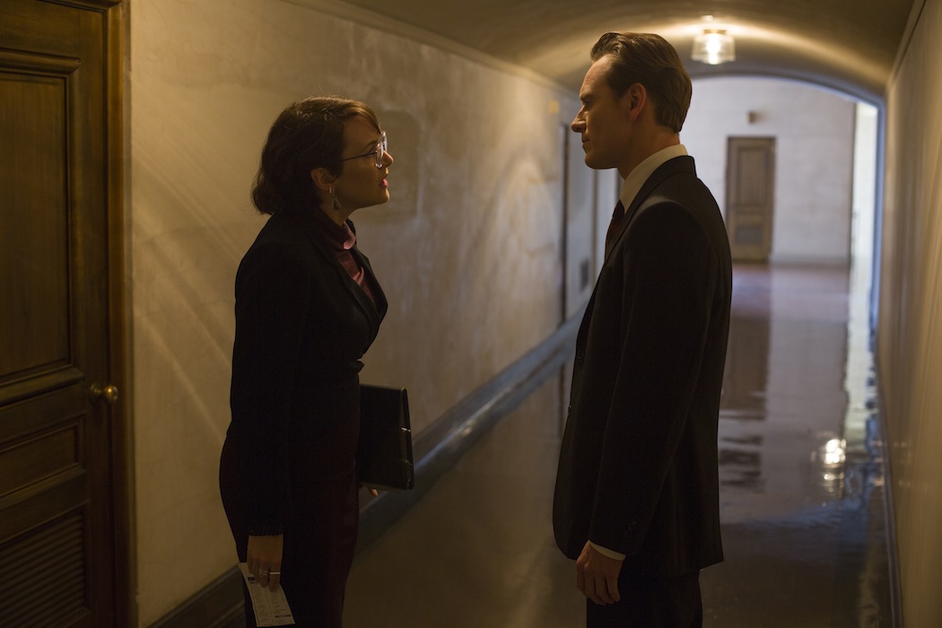 Grający Jobsa Michael Fassbender będzie solidnym kandydatem do oscarowej nominacji, ale jego partnerzy – zwłaszcza Kate Winslet i Seth Rogen – wcale mu nie ustępują. Zaś Danny Boyle – po paru słabszych latach – potwierdza, że należy do najciekawszych współczesnych reżyserów.