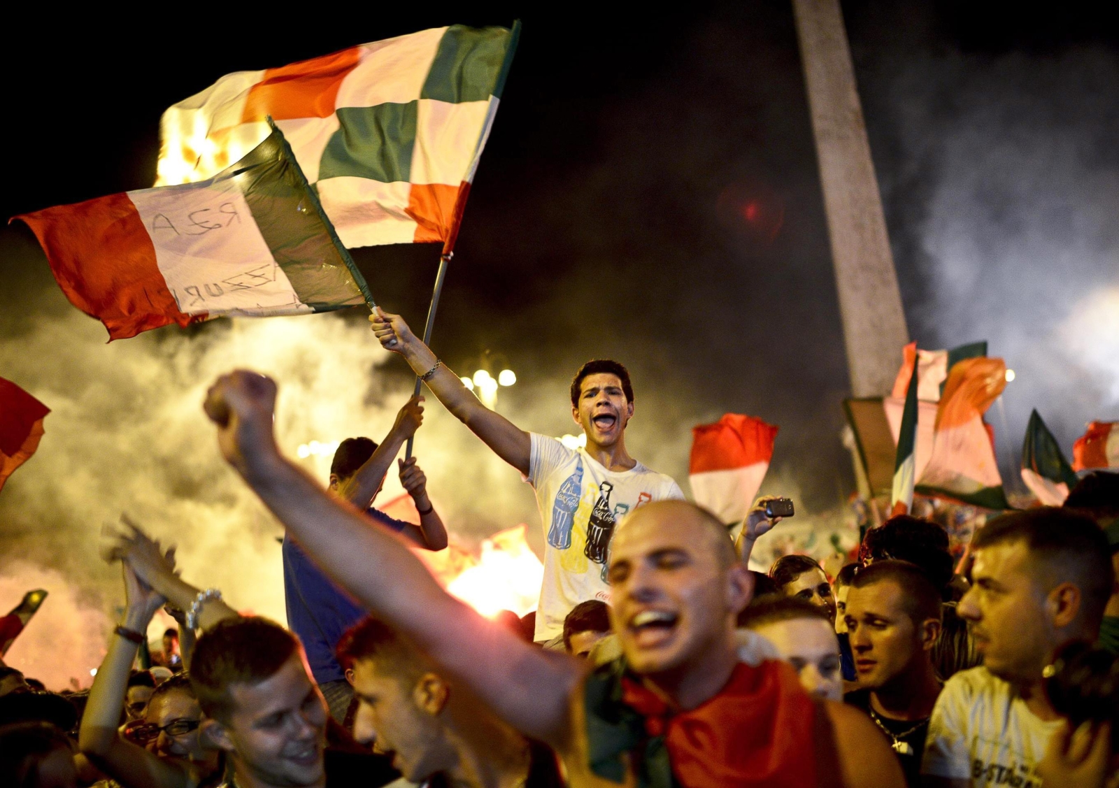 Radość mieszkańców Rzymu z awansu do finału Euro 2012
