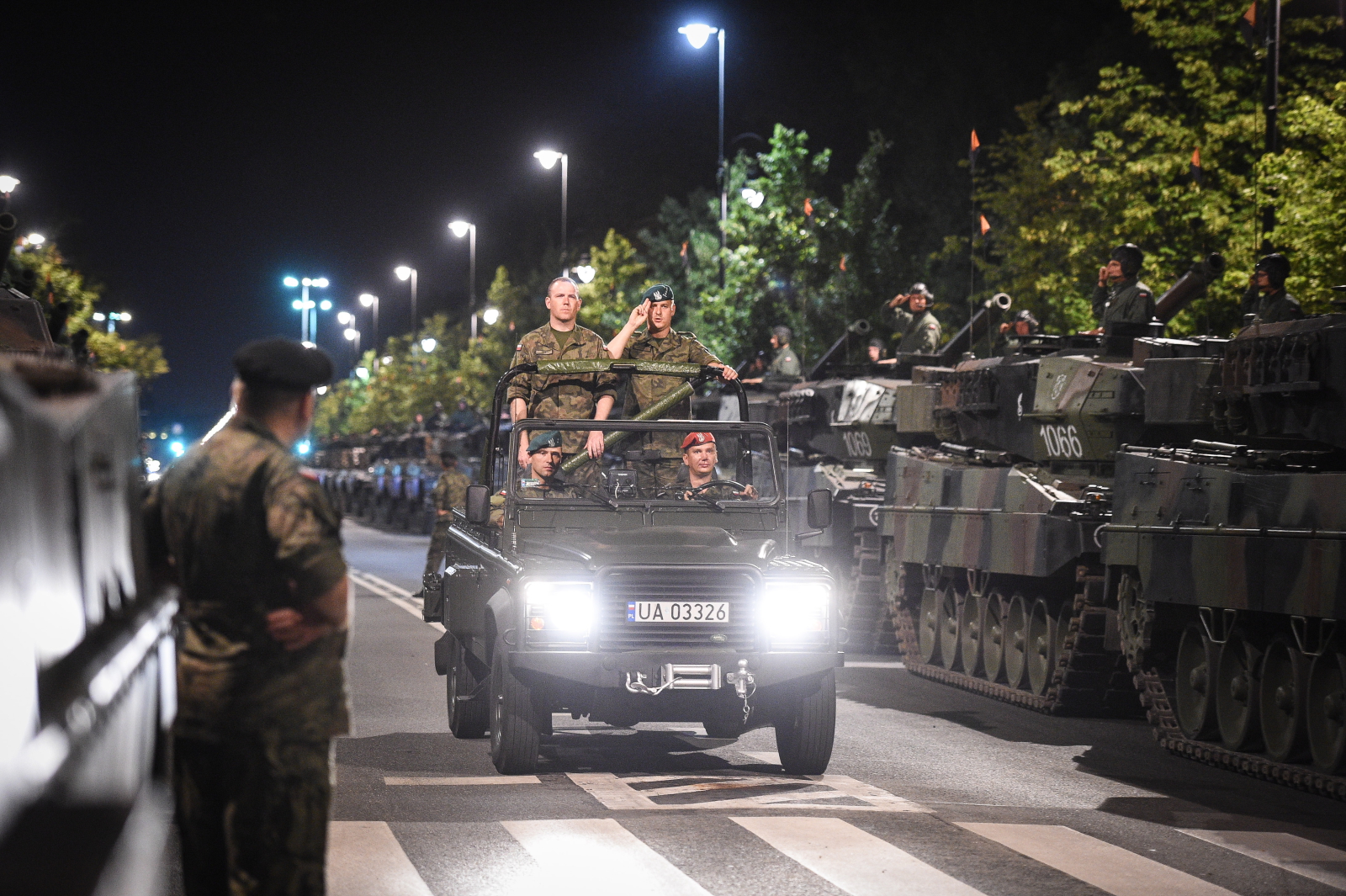 Defilada: nocna próba generalna