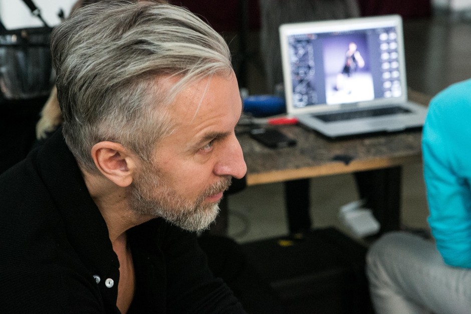 Backstage sesji wizerunkowej Roberta Kupisza / fot. Dagmara Radzikowska