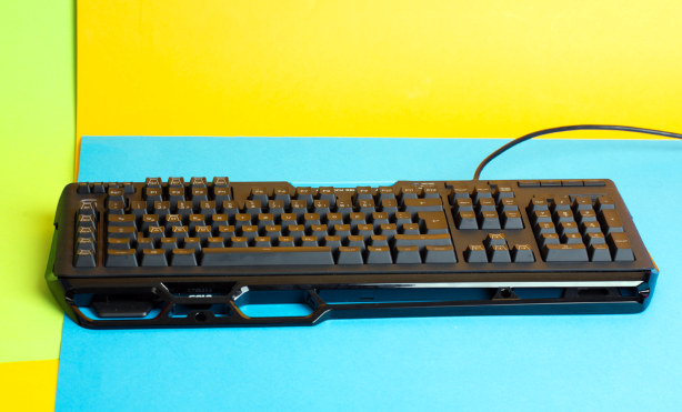 Logitech G910 Orion Spectrum: Gaming-Tastatur im Test | TechStage