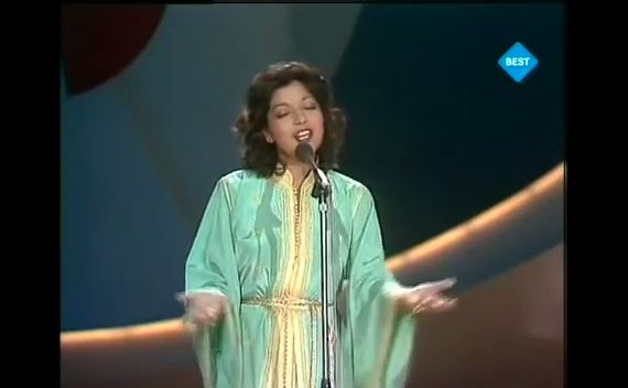 9. Zdziwienie towarzyszące startowi Australii nie powinno mieć miejsca. W 1980 roku na Eurowizji wystąpiła reprezentantka… Maroko. Samira zajęła 18 miejsce, otrzymując siedem punktów. To tylko o cztery mniej od tego, co uzyskał w 2001 roku Piasek. Innymi krajami które mogą wziąć udział w Eurowizji są m.in. Egipt, Jordania, Libia, Liban i Katar. Ich telewizje lub radia należą do EBU, czyli Europejskiej Unii Nadawców - a to daje prawo startu. Australia do EBU nie należy, aleto całkiem inna historia…